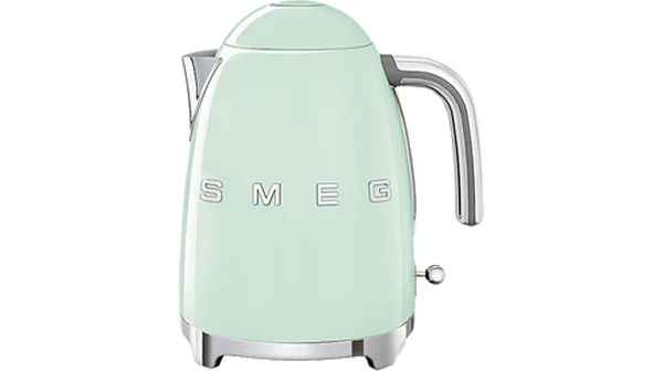 Smeg + KLF03 Kettle